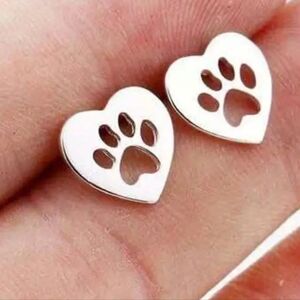 Paw print cat dog puppy kitten silver stud earring BNWT